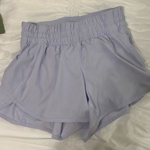 Lululemon tracker shorts